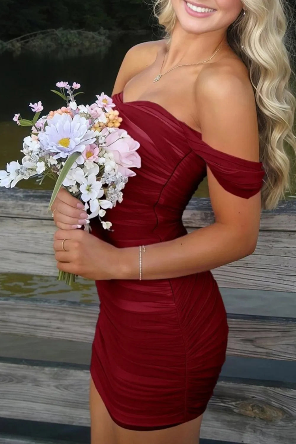 Off-the-Shoulder Ruched Mesh Homecoming Dress | Sweetheart Neckline Bodycon Short Prom Gown