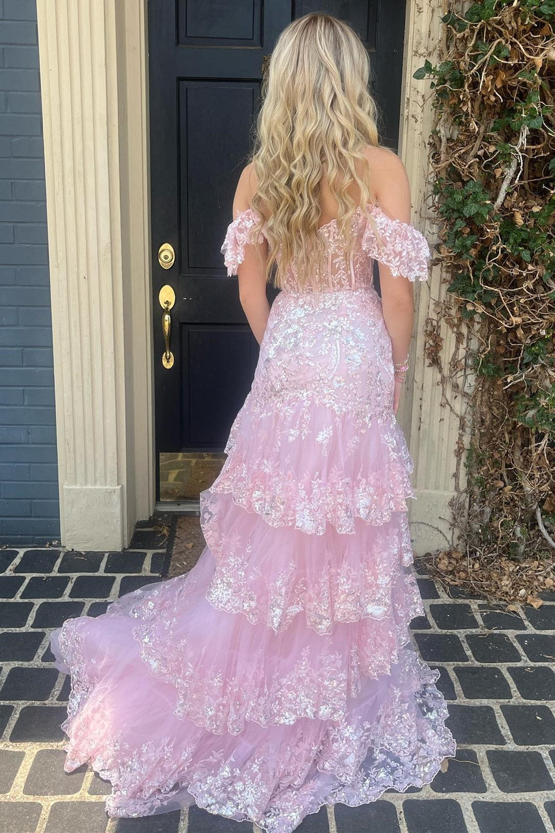 Red Sequin Embroidery Mermaid Tiered Long Prom Dress with Slit