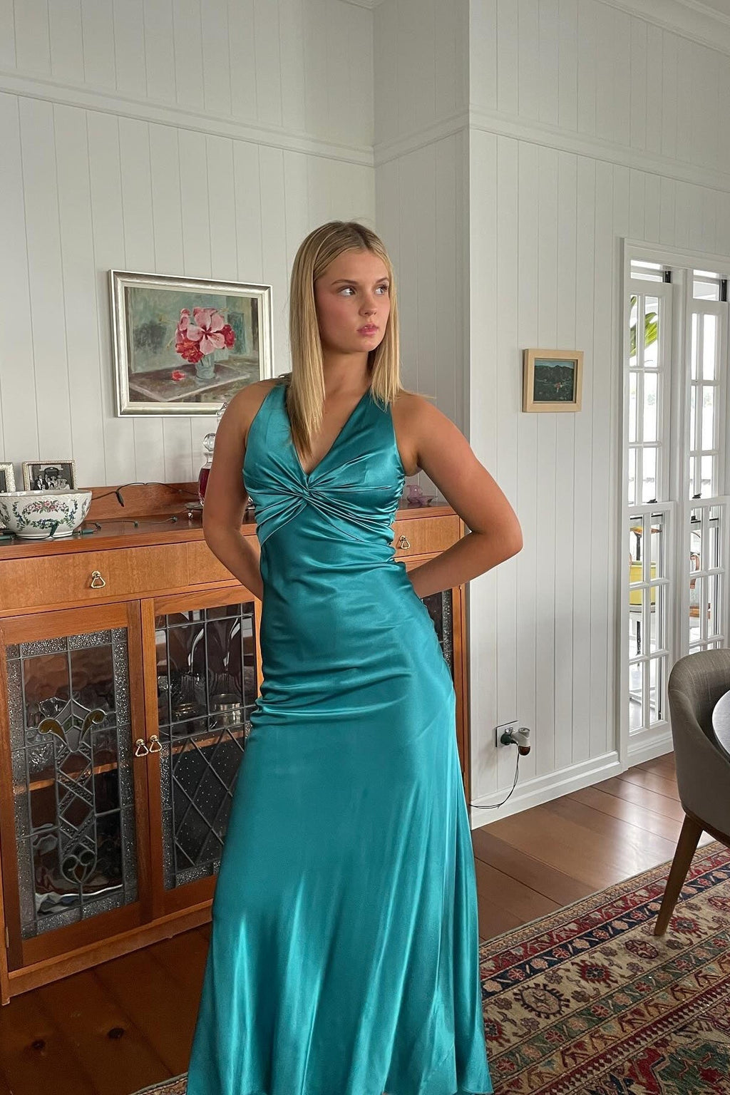 Simple Green V-Neck Satin Mermaid Long Prom Dress