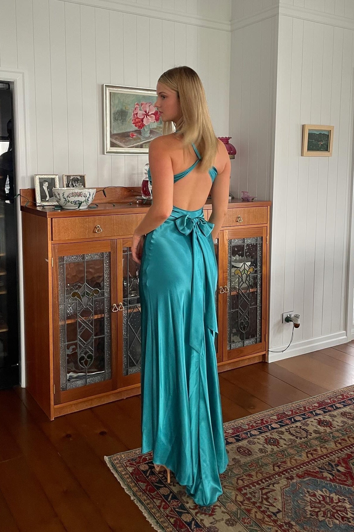 Simple Green V-Neck Satin Mermaid Long Prom Dress