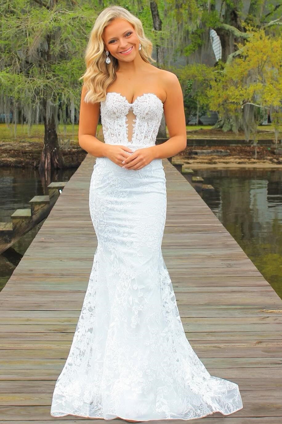 Black Sweetheart Mermaid Long Prom Dress with Appliques